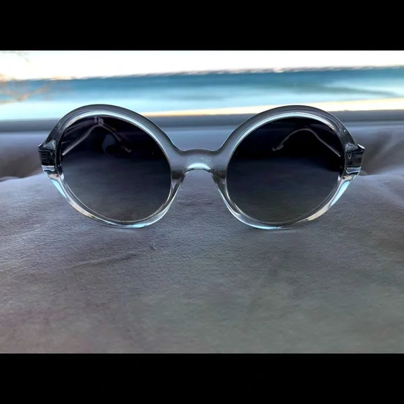 Paul Smith | Accessories | Paul Smith Lucite Clear Round  display picture 3